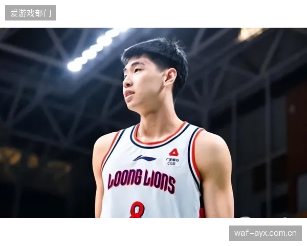 张镇麟在防守端展现出巨大进步，其运动能力使其成为辽宁队锋线上的关键一环。